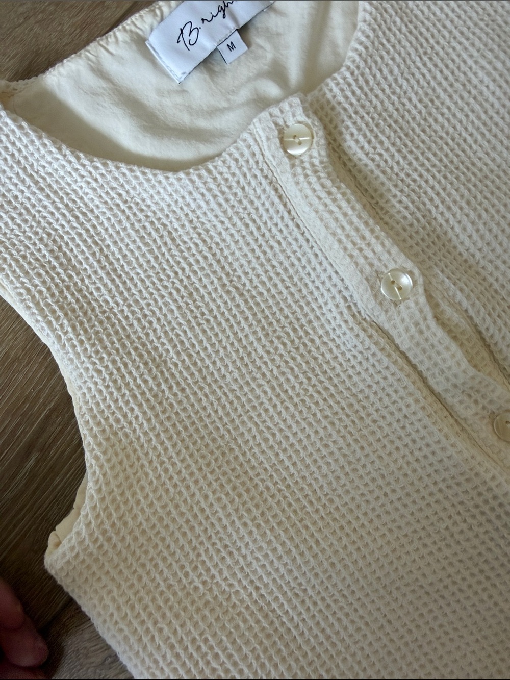 Cream Knit High-Waist Shorts Set- top and shorts included - Picture 3 of 7